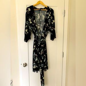 City Chic black floral robe with lace trim